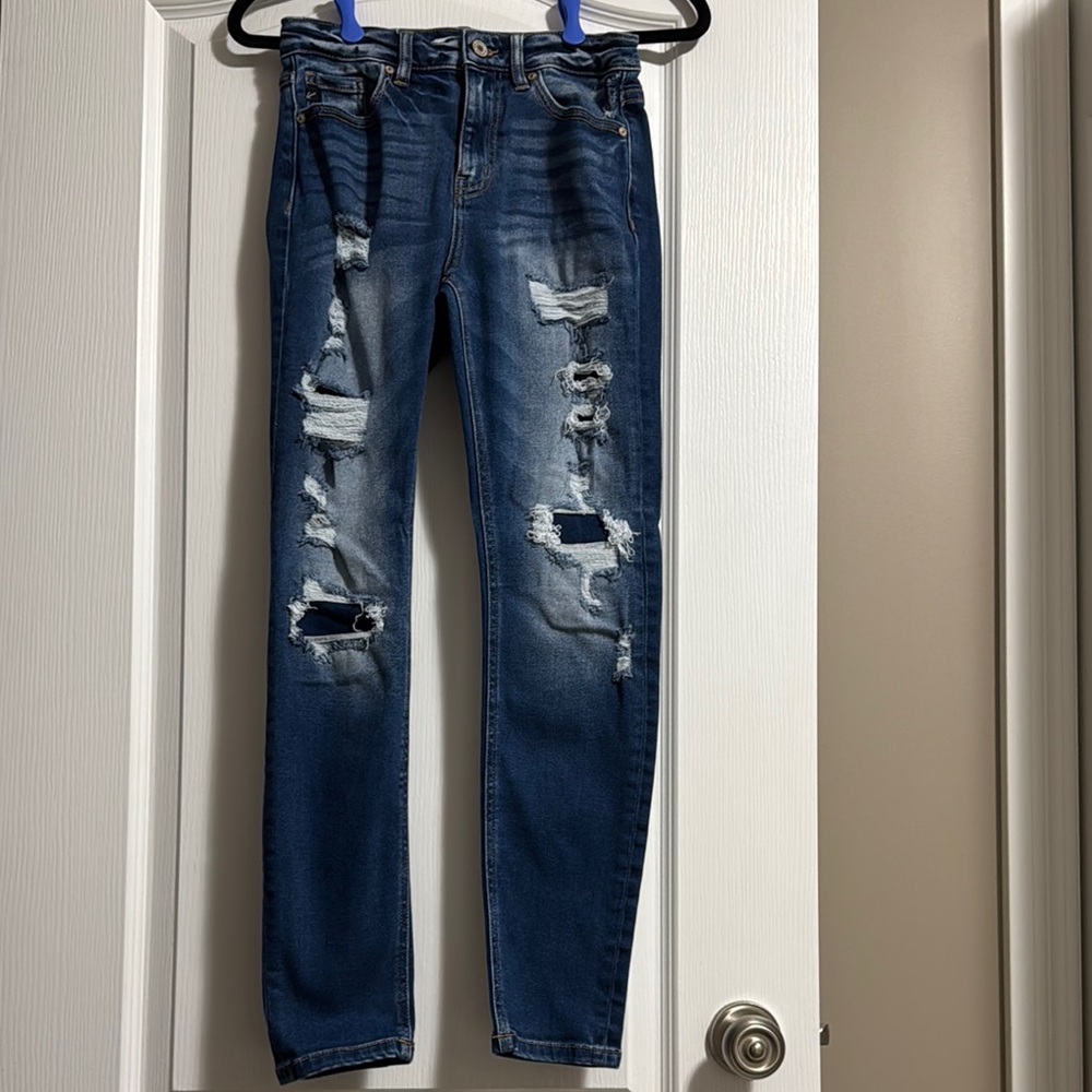 KanCan Blue Distressed/ Ripped Jeans
